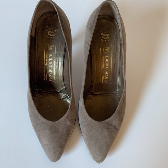 Vintage Bruno Magli Taupe Suede Gold Trim Pumps Heels - Picture 3 of 13